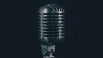 featured_claus-grunstaudl-dKeB0-M9iiA-unsplash.webp Video Thumbnail